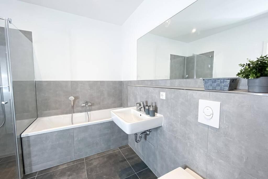 Modernes Luxus-Apartment Im Leipziger Zentrum Exterior photo
